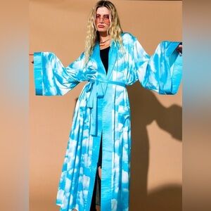 Good Karma Kimono in Cloud Nine